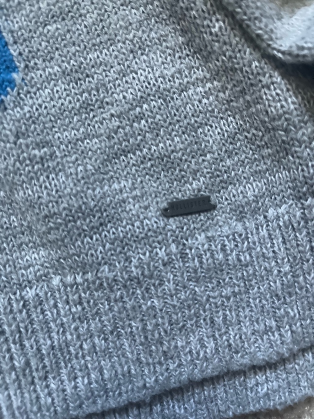 Hollister vintage 2000’s y2k bear hug gray wide neck sweater - Picture 2 of 5